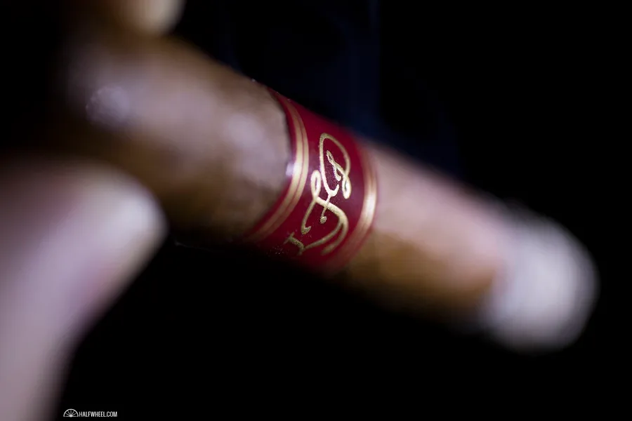 La Flor Dominicana El Carajón