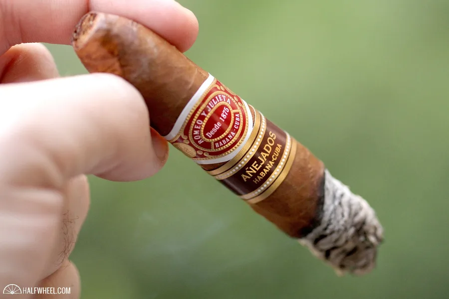 Romeo y Julieta Añejados Pirámides