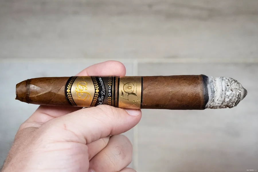 La Flor Dominicana TAA The Golden Salomon Natural