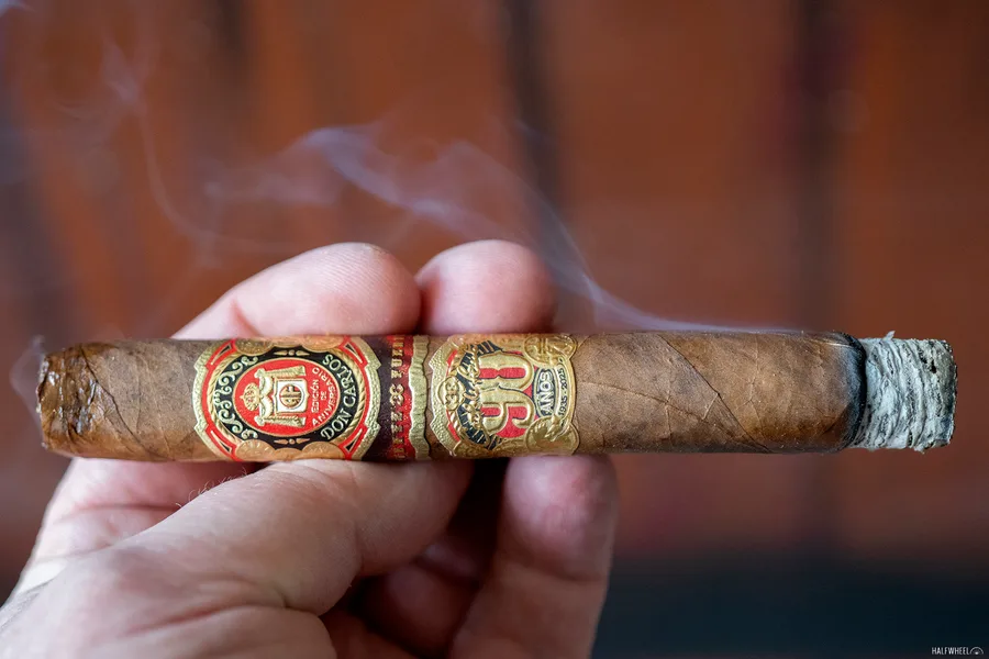 Arturo Fuente Don Carlos 90 Años