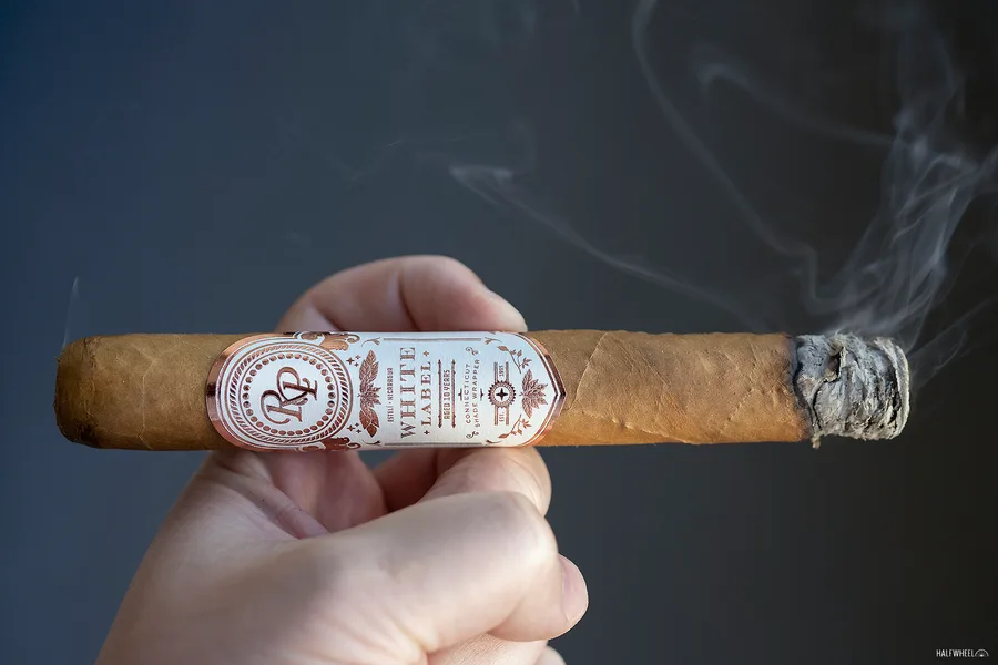 Rocky Patel White Label Toro
