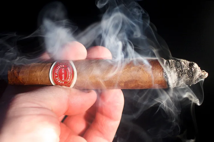 Romeo y Julieta Réplica de Humidor Antiguo Romeos (2008)