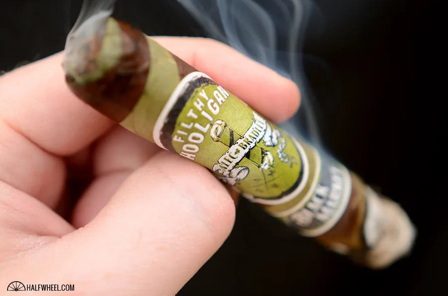Alec Bradley Black Market Filthy Hooligan (2016)
