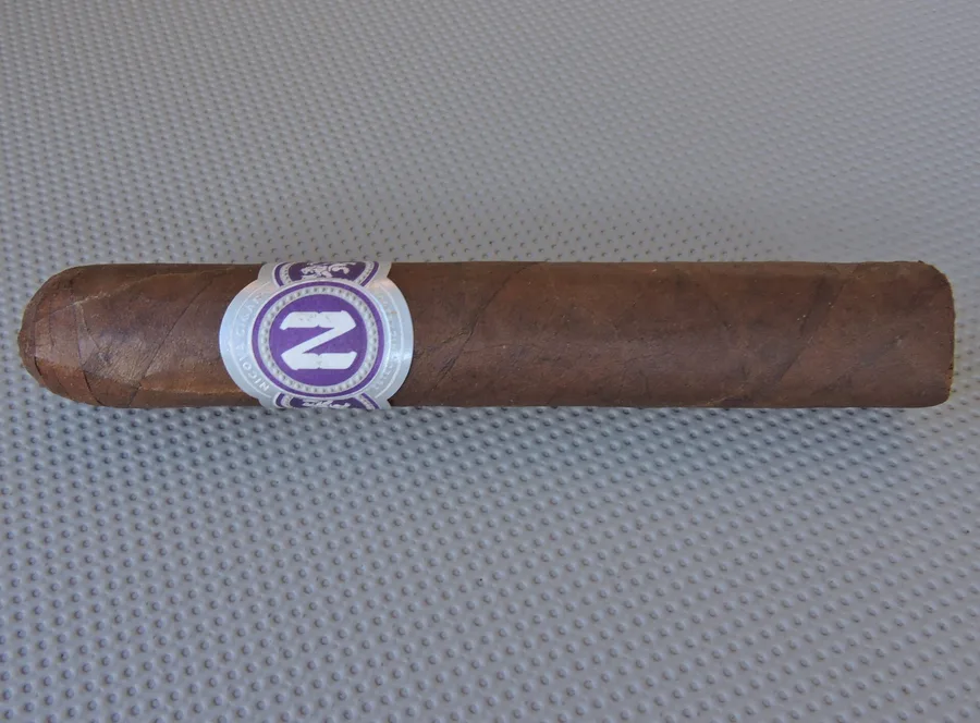 Nicoya Robusto Fuerte
