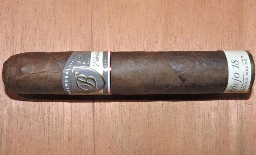 Royal Agio Cigars Balmoral Royal Selection Añejo 18