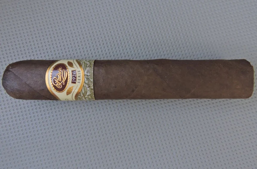 Padron 1926 Serie No. 48 Maduro