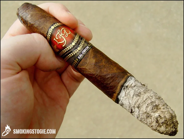 La Flor Dominicana Salomon Maduro