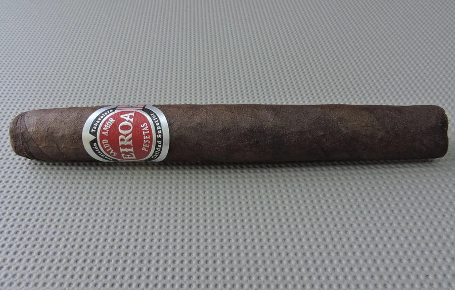 CLE Agile Cigar Review: EIROA CBT 11/18