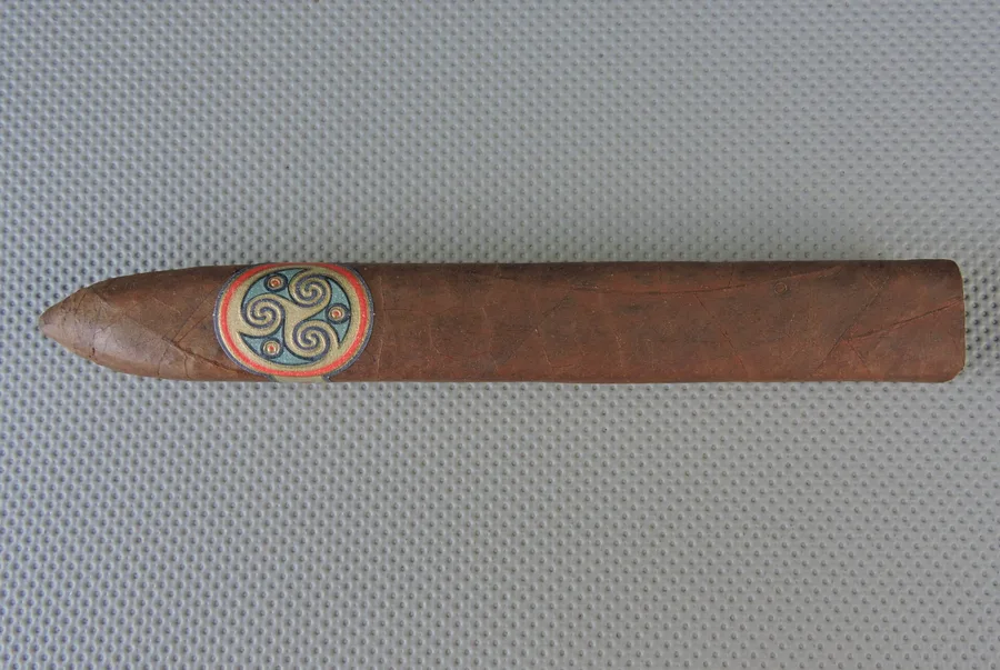 Bombay Tobak Gaaja Maduro