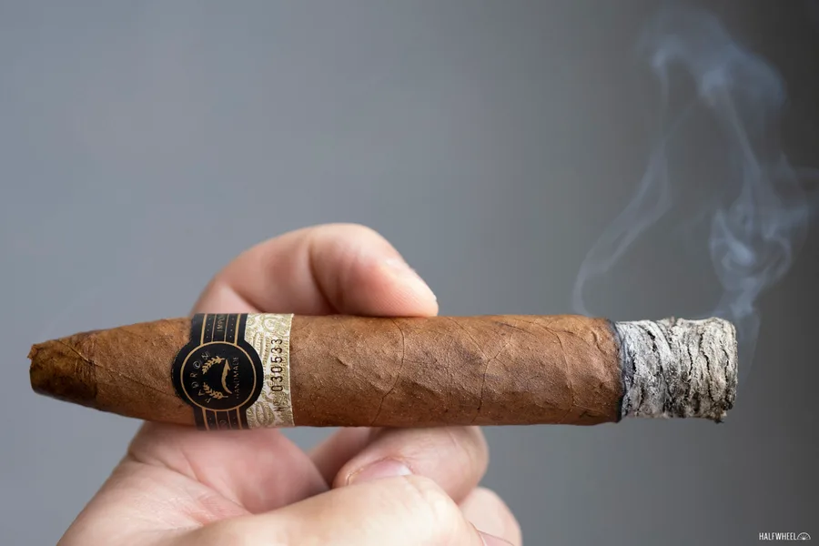 Padron Black No. 100