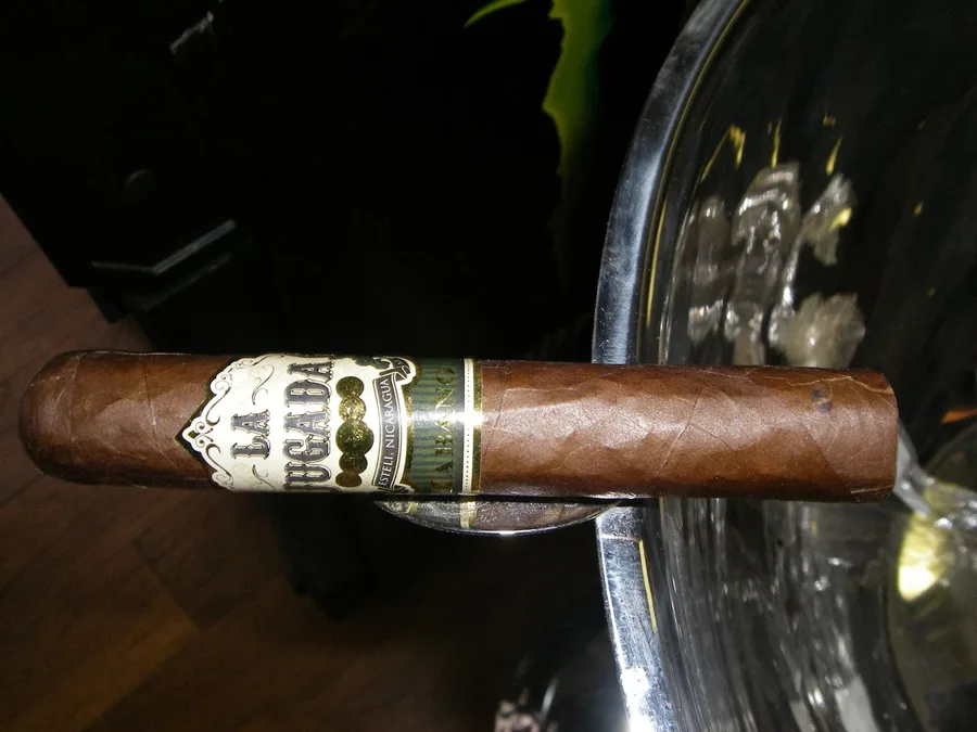 MoyaRuiz La Jugada Habano