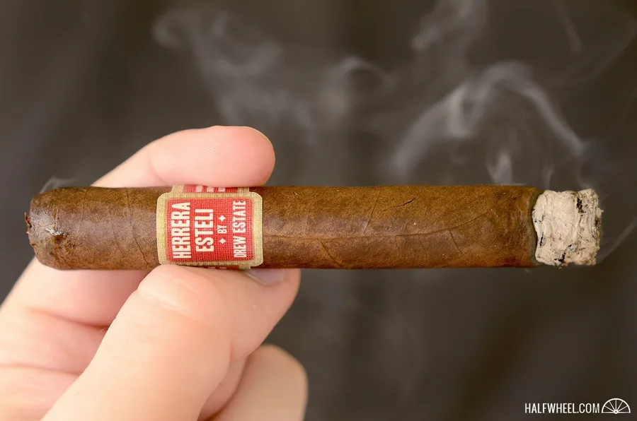 Tienda Exclusiva (Barrister Cigars) by Willy Herrera