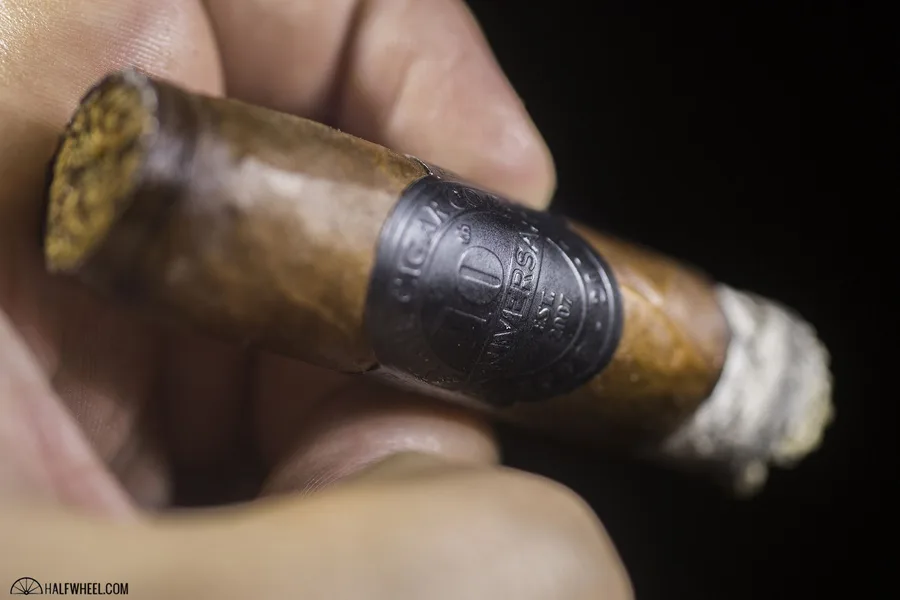 Viaje 10th Anniversary Black Edition
