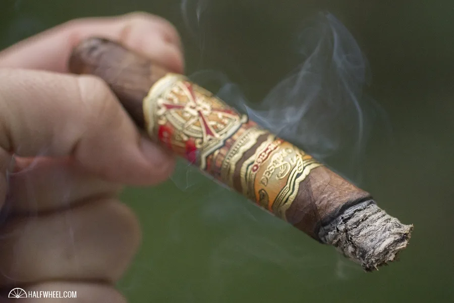 Arturo Fuente Fuente OpusX Rosado Oscuro Oro PerfecXion No. 4