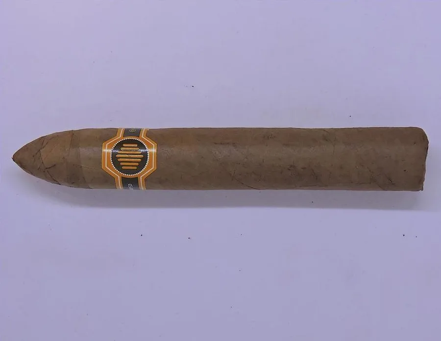 Warped Agile Cigar Review: La Colmena Unico Especial