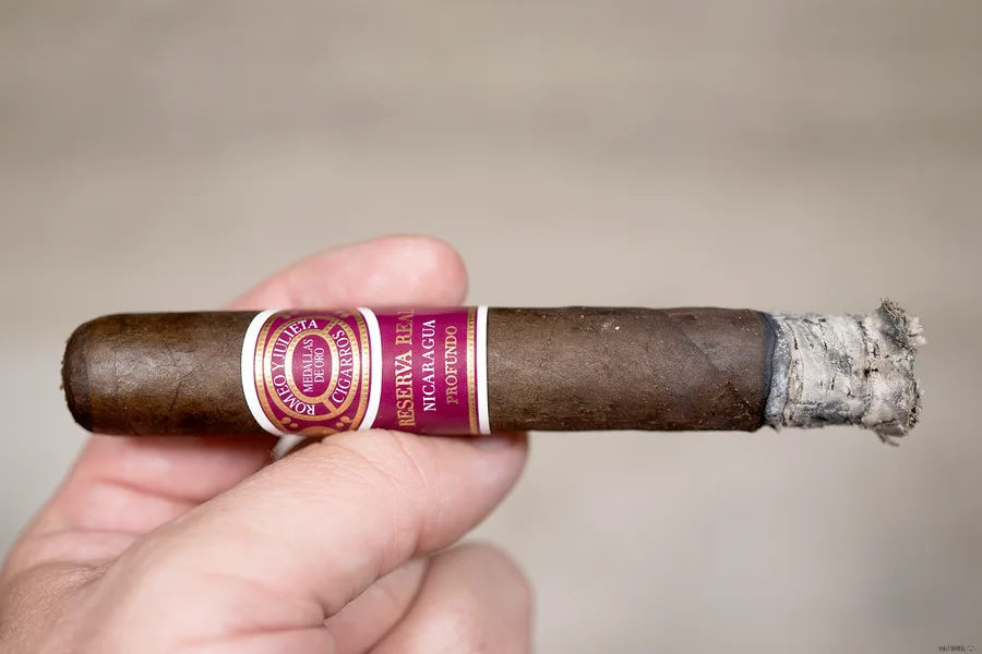 Romeo y Julieta Reserva Real Nicaragua Profundo