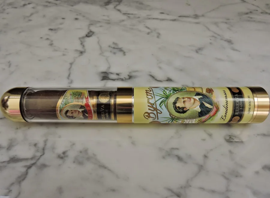Selected Tobacco Byron Siglo XX Londinenses