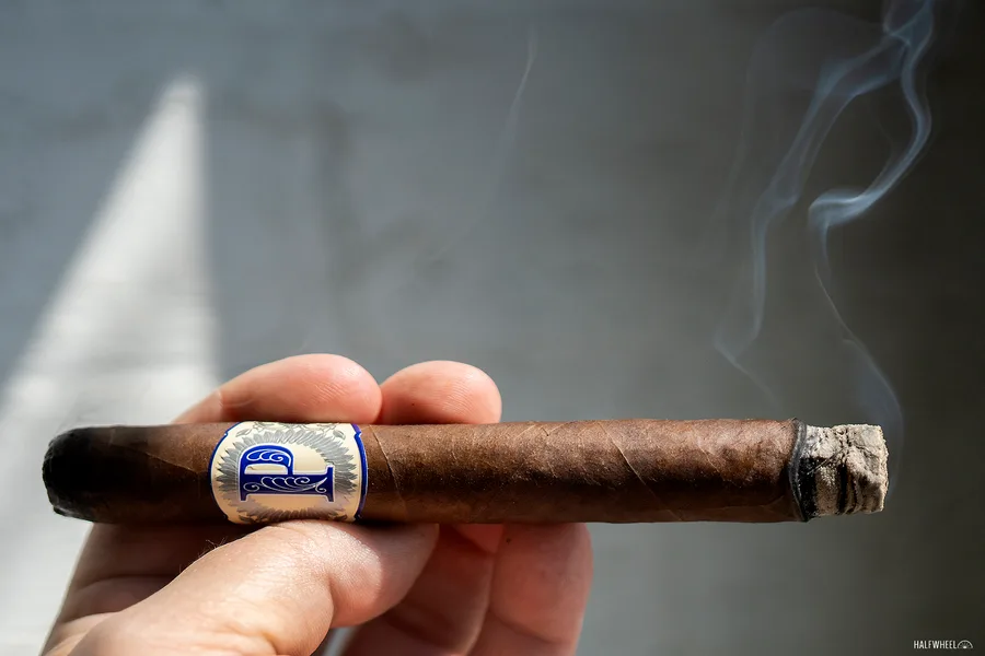 Ponce Sumatra Corona Largo