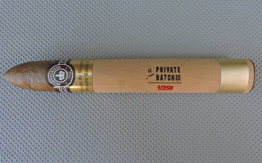 Montecristo Grupo de Maestros Private Batch III