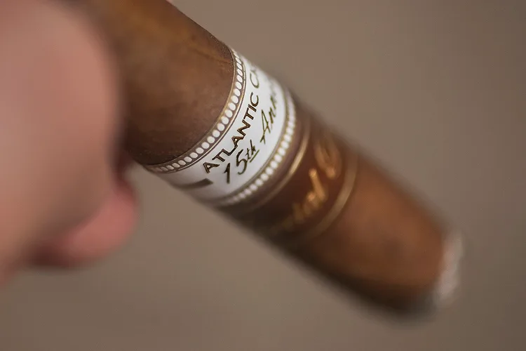 Oliva Atlantic Cigar 15th Aniversario Diadema