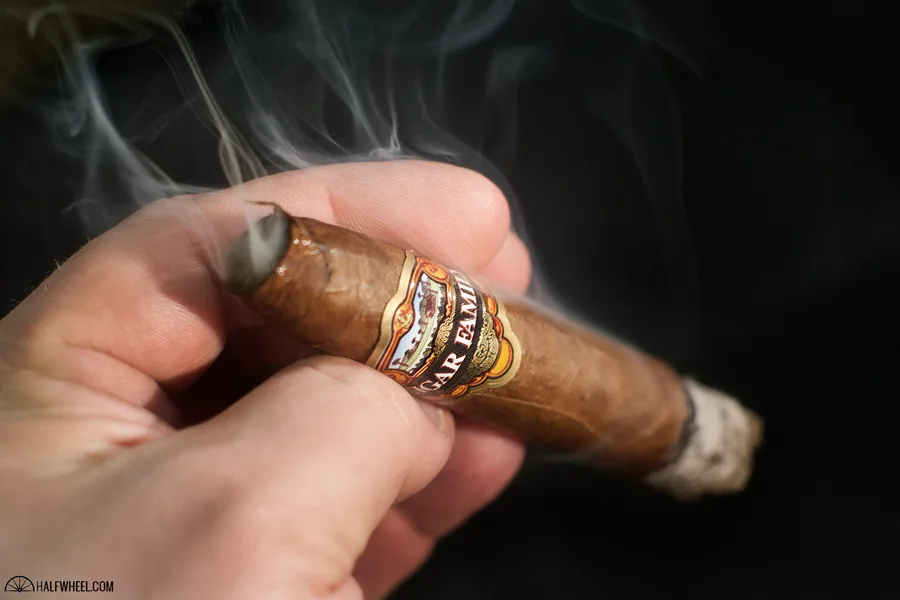 Cigar Family 163