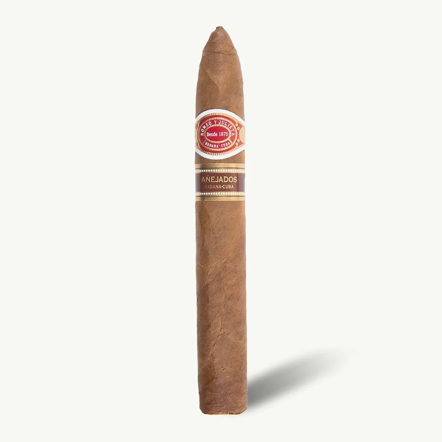 Romeo y Julieta Piramides Anejados