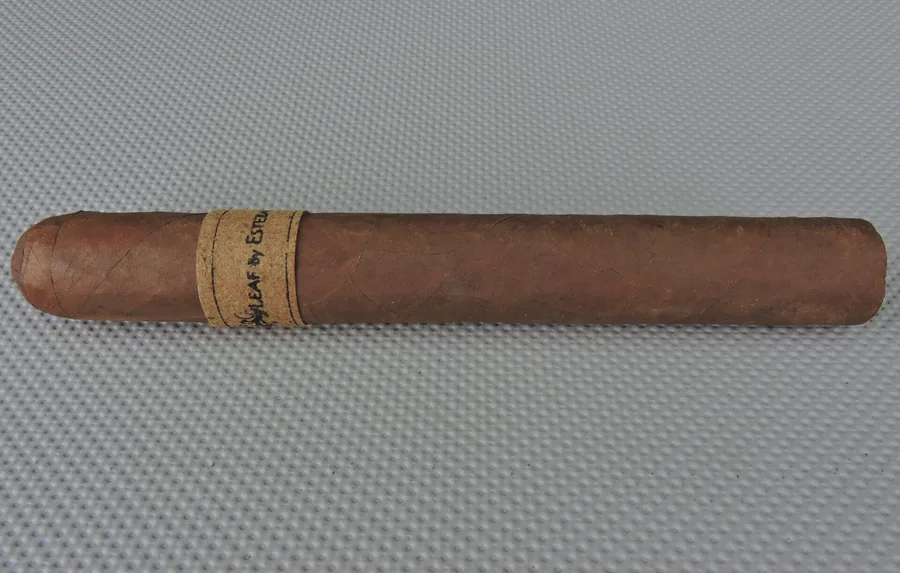 Esteban Agile Cigar Review: Leaf