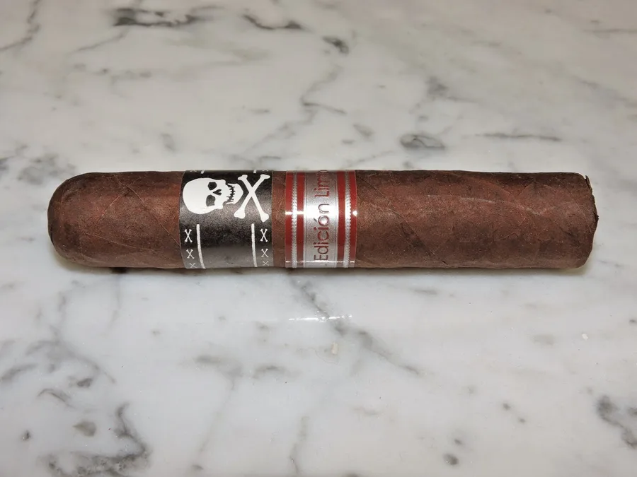 Viaje Skull and Bones Cloudmaker Edición Limitada