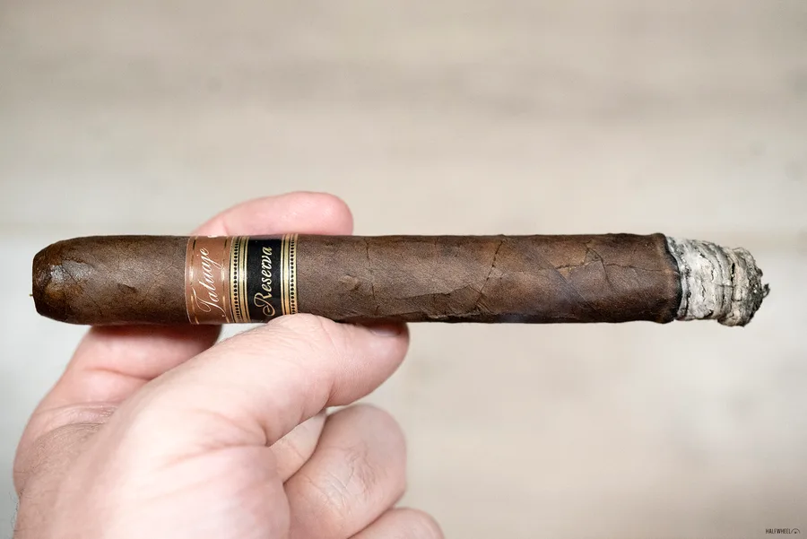 Tatuaje NFT Holder Edition Toro Especial Reserva