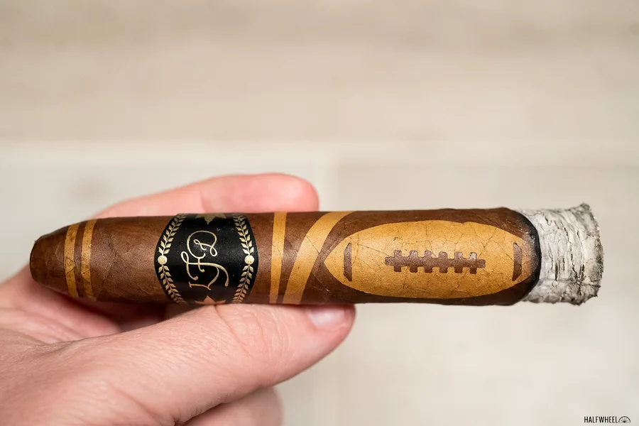 La Flor Dominicana Special Football Edition 2022