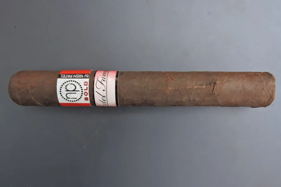 Nish Patel Robusto Agile Cigar Review: Bold