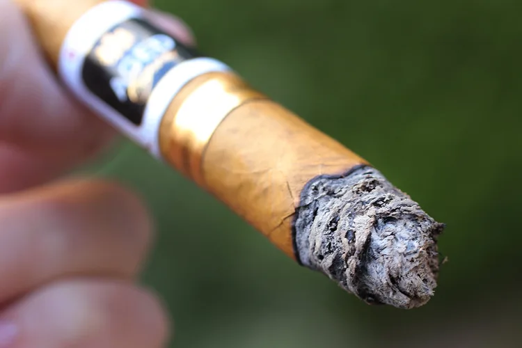 Dunhill Aged Reserva Especial 2003