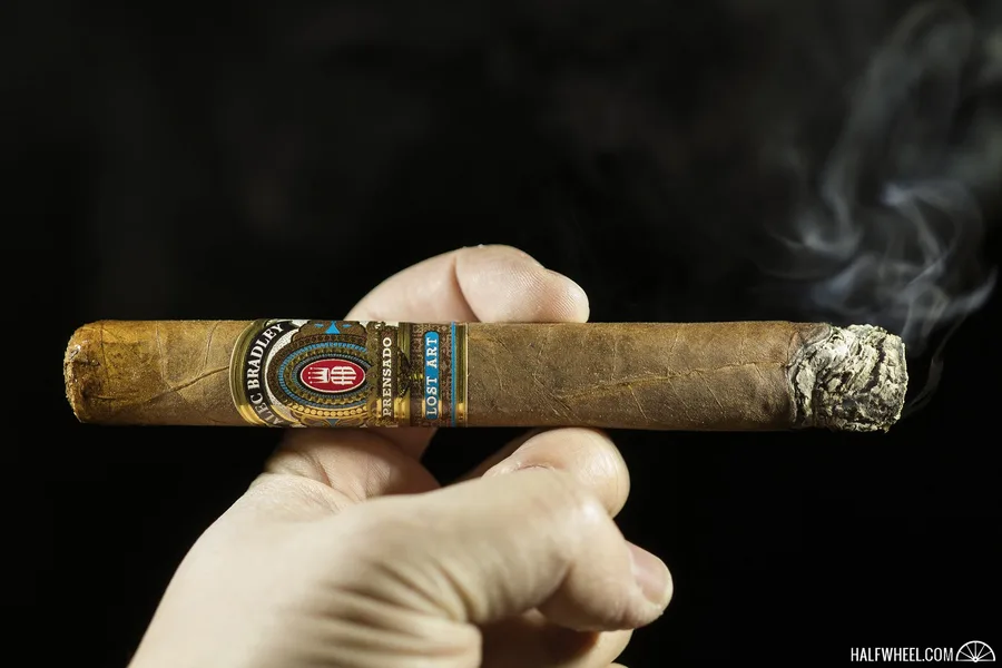 Alec Bradley Prensado Lost Art Gran Toro