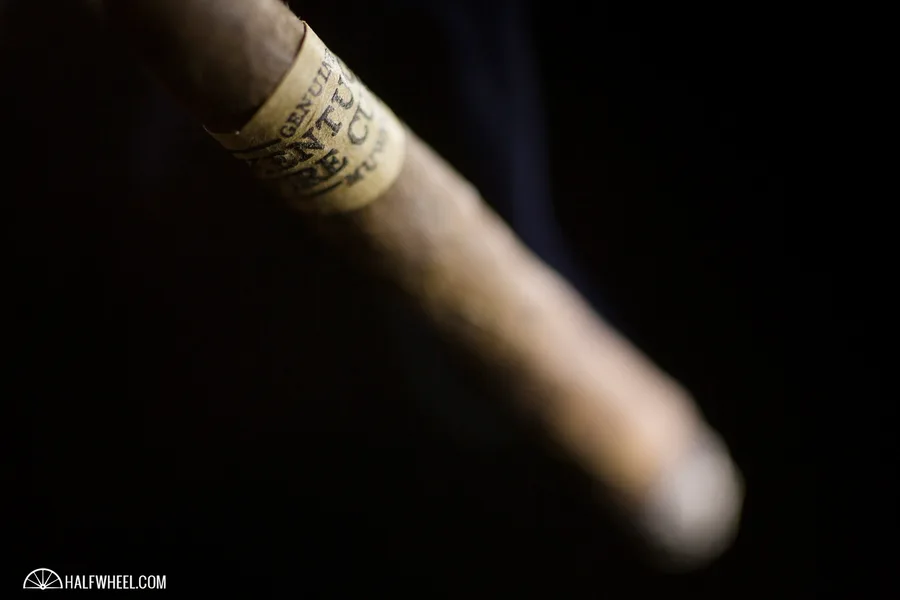 MUWAT Kentucky Fire Cured Delfinas