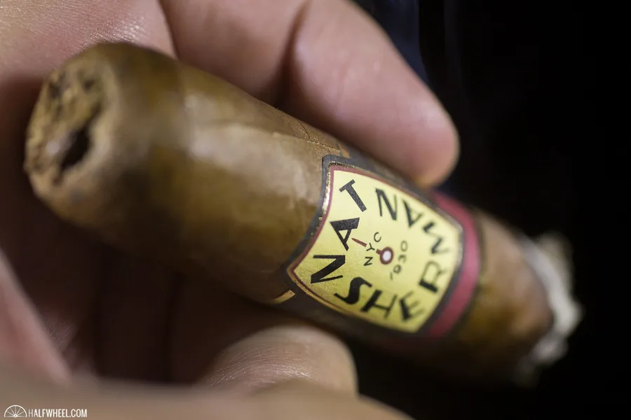 Nat Sherman Timeless Dominican 555
