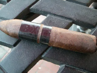 Viaje Skull and Bones Mystery Box-press 2011