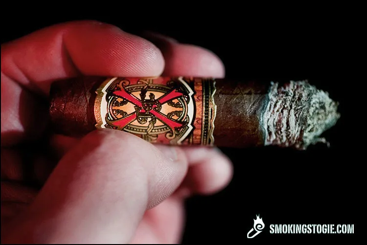 Arturo Fuente Fuente OpusX Love Affair (2009)