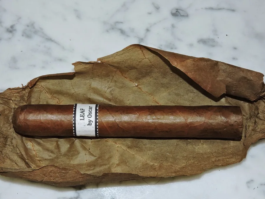 Oscar Sumatra Leaf