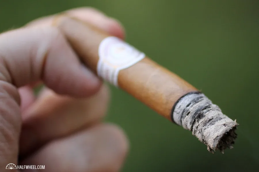 Montecristo White Series Vintage Connecticut No. 3