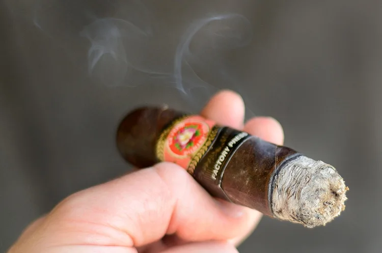 La Flor Dominicana Factory Press I
