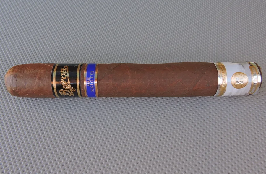 Selected Tobacco Byron Serie Siglo XXI