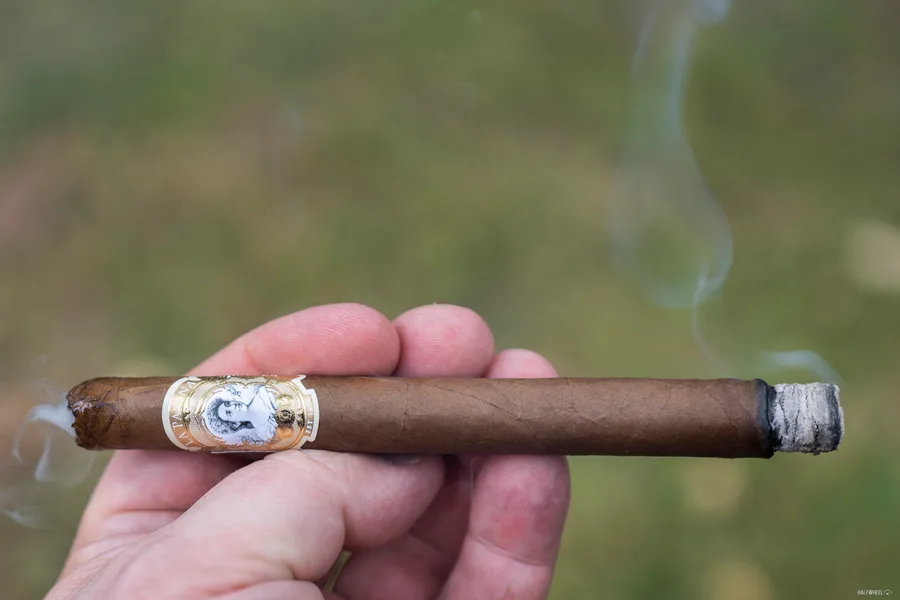 La Palina Goldie Laguito No. 2 Series 2