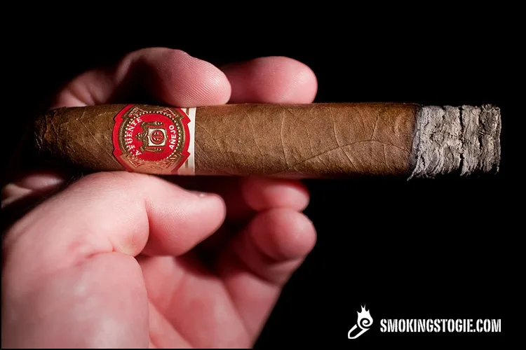 Arturo Fuente Añejo No.77 Sand