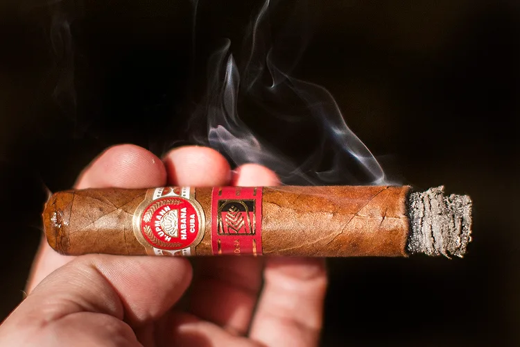 H. Upmann Royal