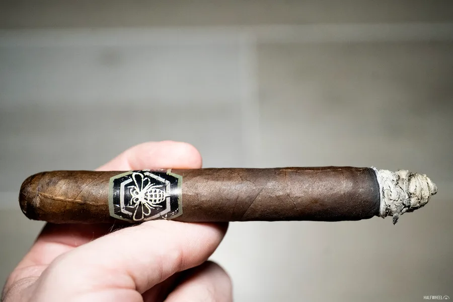 Viaje Honey & Hand Grenades Maduro The Shiv
