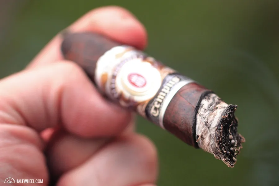 Alec Bradley Tempus Maduro