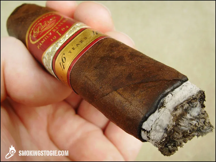 Padron Family Reserve No. 46 Maduro