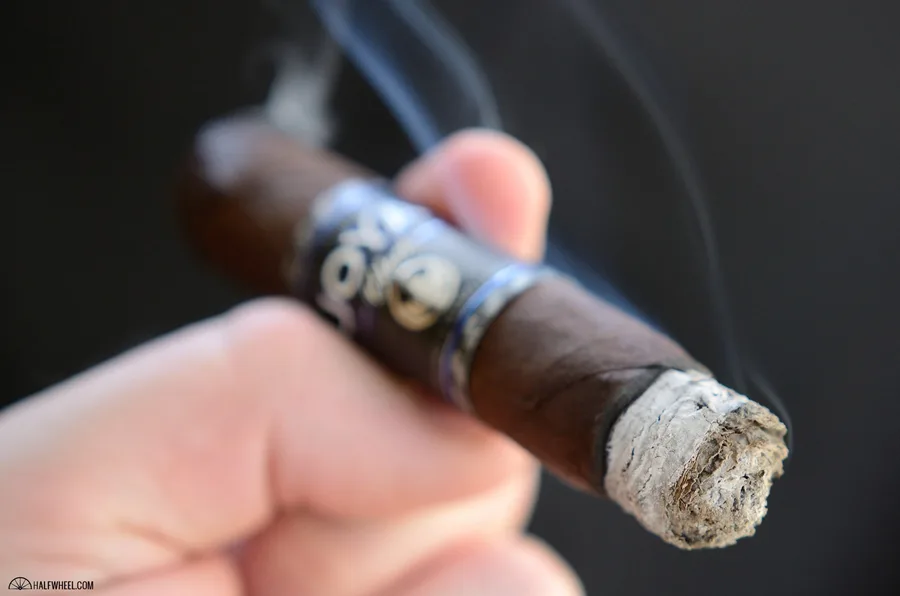 Joya Black Robusto