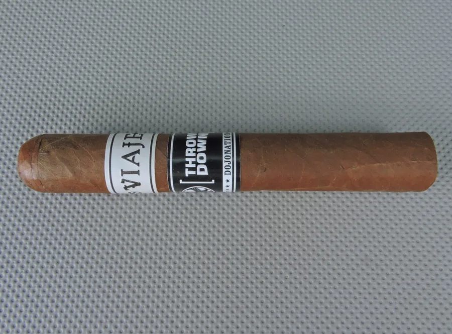 Viaje Throw Down Dojonation