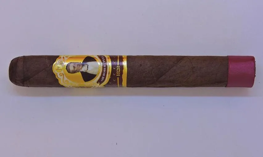 Cubariqueño Cigar Company Protocol Sir Robert Peel Maduro